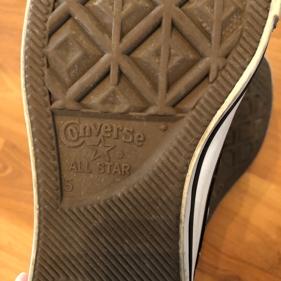 Black studded low top Converse size 5UK/7US - Picture 3 of 5